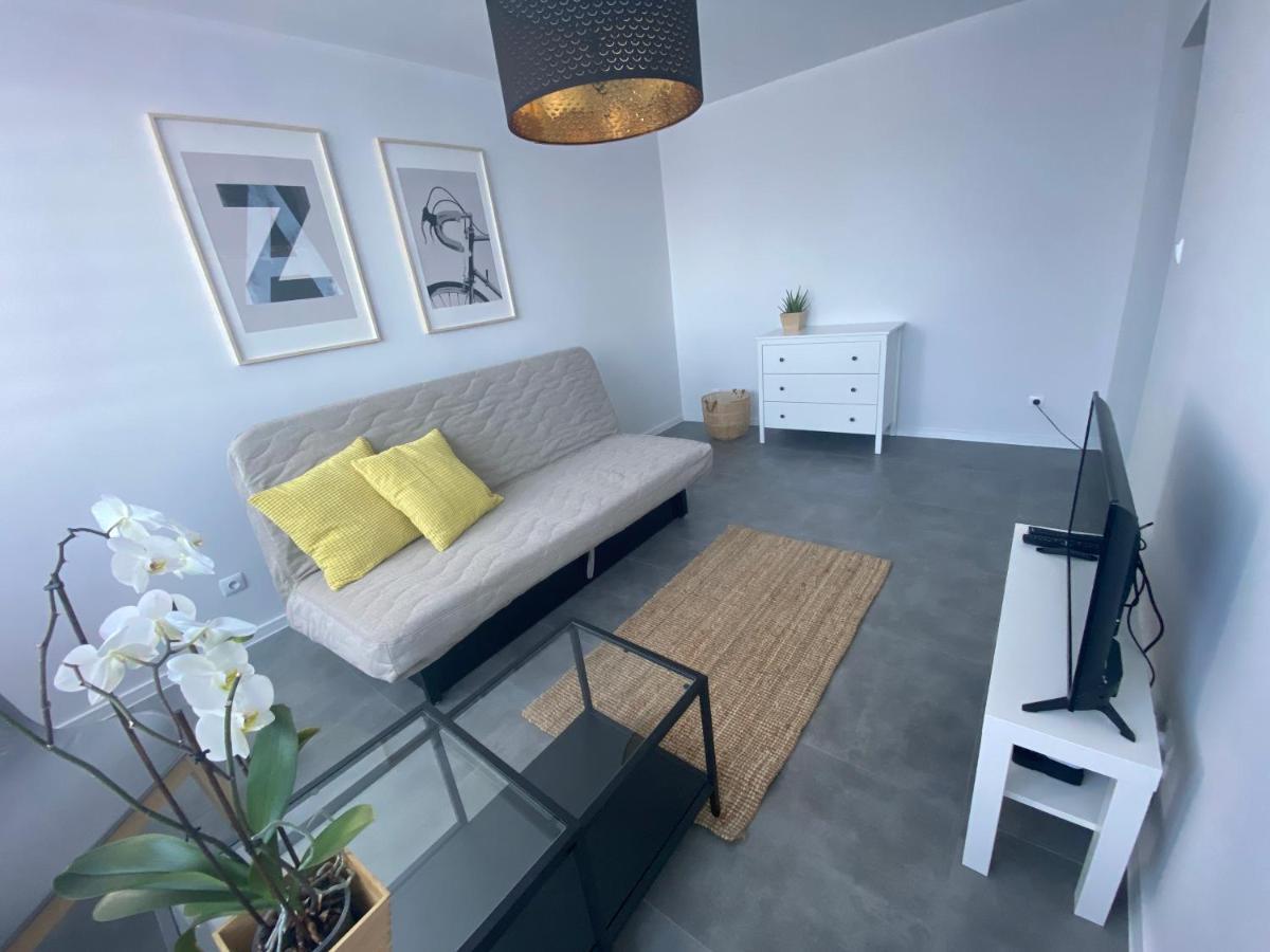 Apartament Os. Jasne 19B Dzierżoniów エクステリア 写真